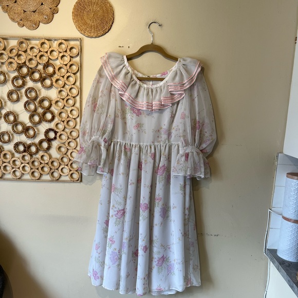 Vintage medium midi flare/ long sleeve dress….. - Picture 3 of 6